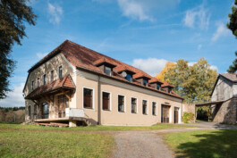 SCHLOSS DECHANTSEES